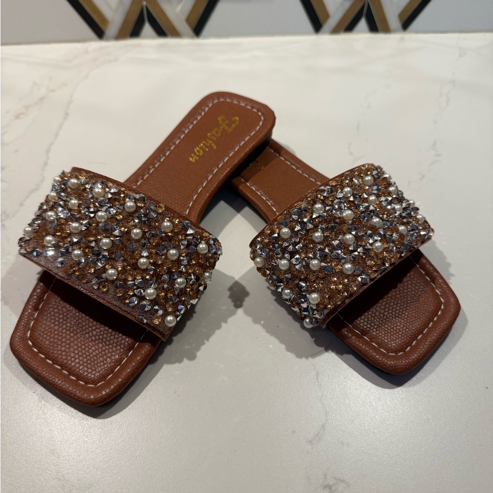 LAST DAY SALE - NWOT Elegant Brown Beaded Women's Slides